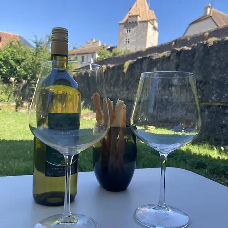 Апартаменты Avec Vue Sur Le Chateau D'aigle Эгль